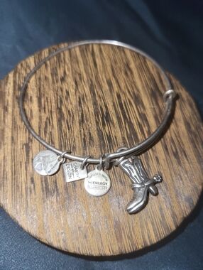 Alex and Ani Style Women’s Charm Cow Boy Boots Bangle Bracelet